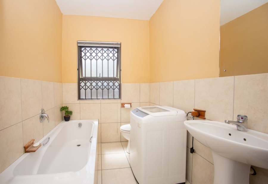 2 Bedroom Property for Sale in Nahoon Valley Park Eastern Cape